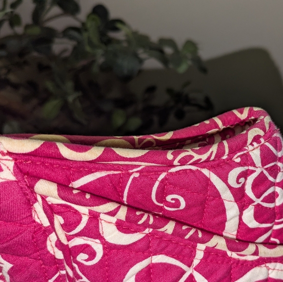 ❤️SALE❤️Vera Bradley Pink Patterned Handbag - Picture 6 of 12